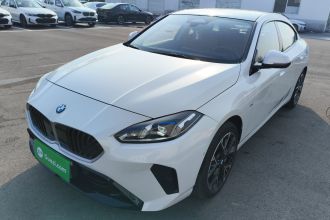 宝马2系 2025款 225L M运动套装