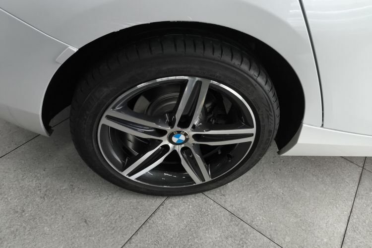 宝马1系(进口) 2018款 118i 运动设计套装车身外观6008