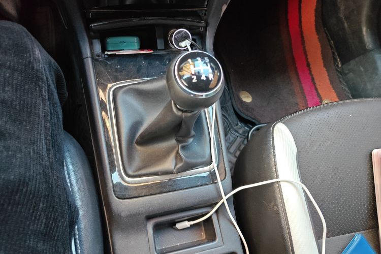 三菱 翼神 2016款 1.8L 手动黑白复刻版中控内饰18