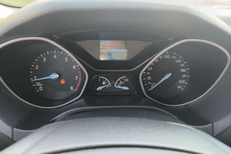 福特 福克斯 2017款 三厢 1.6L 自动舒适型智行版中控内饰14