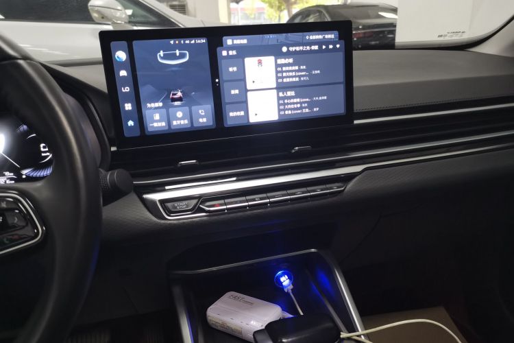 吉利汽车 帝豪 2023款 第4代冠军版 1.5L CVT尊贵型中控内饰16