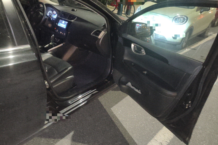 日产 轩逸 2018款 1.6XV CVT尊享版局部细节9005