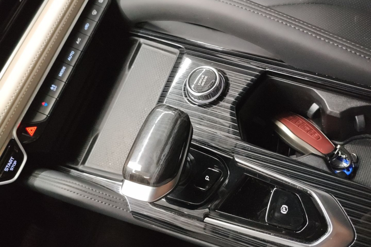 吉利汽车 星越L 2023款 2.0TD 高功自动两驱旗舰型局部细节18