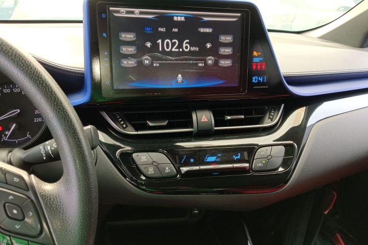 丰田C-HR 2018款 2.0L 酷越领先版 国V中控内饰16