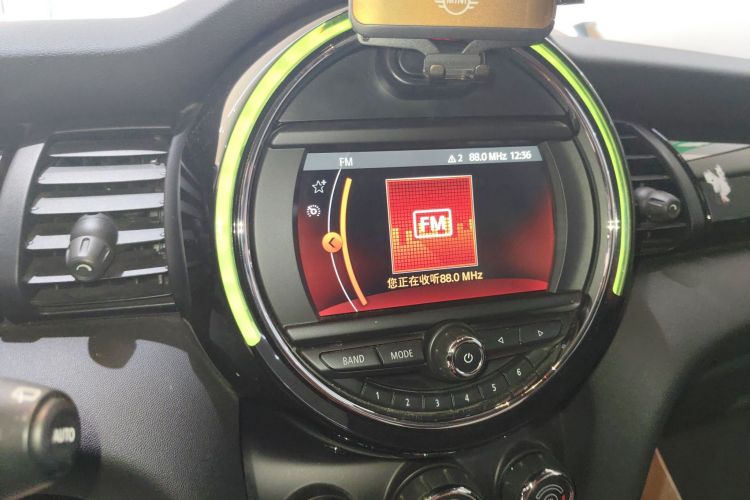 MINI 2019款 1.5T ONE PLUS局部细节16