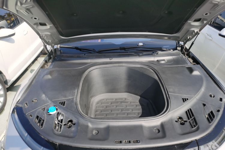 小鹏P7 2022款 625E机舱底盘24