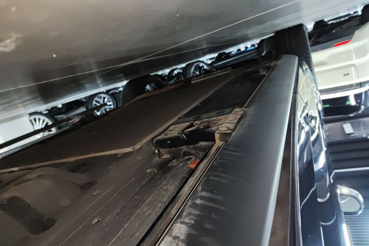 理想汽车 理想L9 2022款 Max局部细节9002