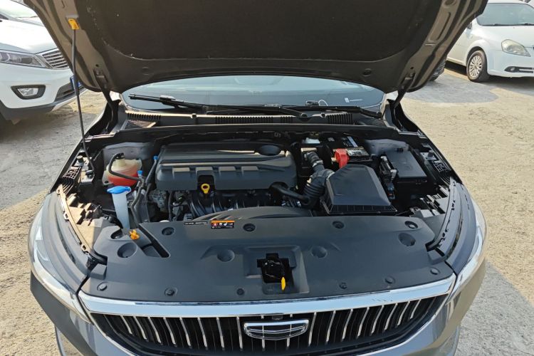 吉利汽车 帝豪 2022款 第4代 1.5L 手动豪华型机舱底盘24