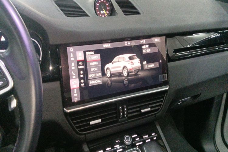 保时捷 Cayenne新能源 2021款 Cayenne E-Hybrid 2.0T局部细节16