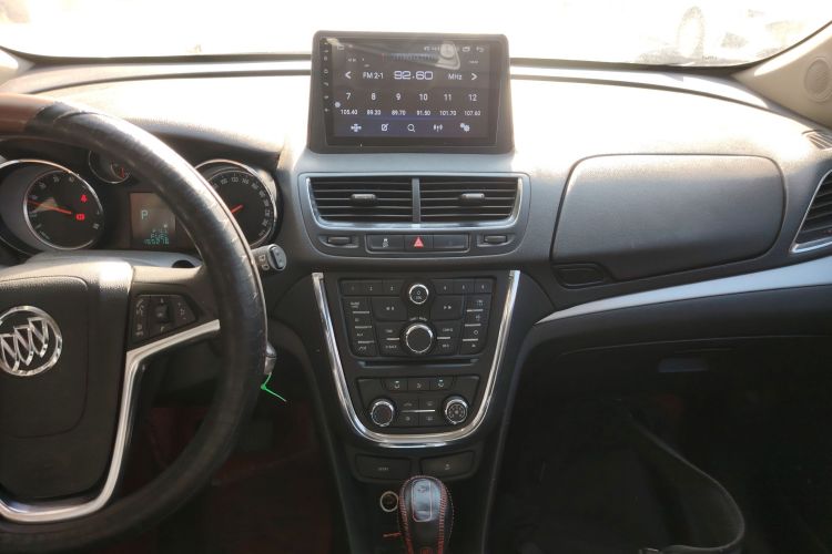 别克 昂科拉 2015款 1.4T 自动两驱都市精英型中控内饰16