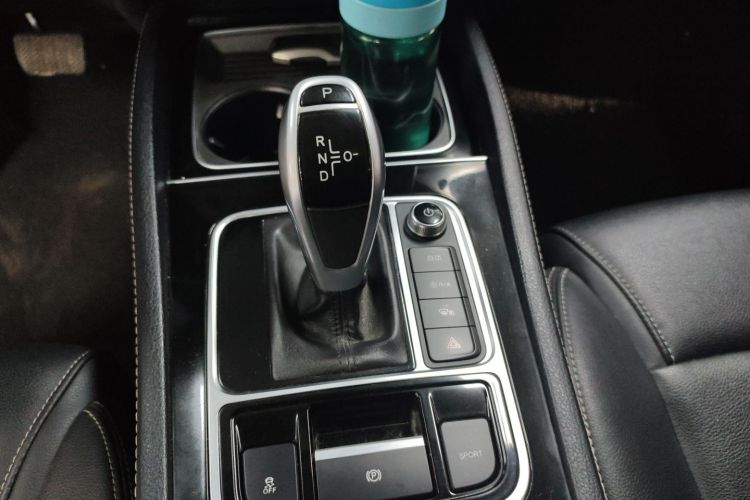 比亚迪 宋MAX 2021款 升级版 1.5T 自动豪华型 7座中控内饰18