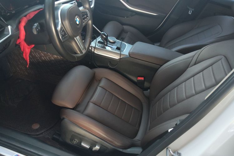 宝马3系 2020款 改款 325Li M运动曜夜套装局部细节19