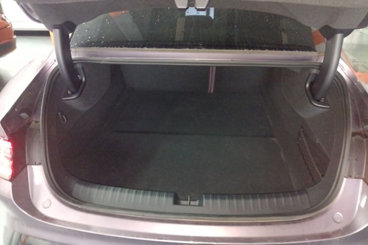 小米汽车 小米SU7 2024款 后驱超长续航高阶智驾Pro版机舱底盘23