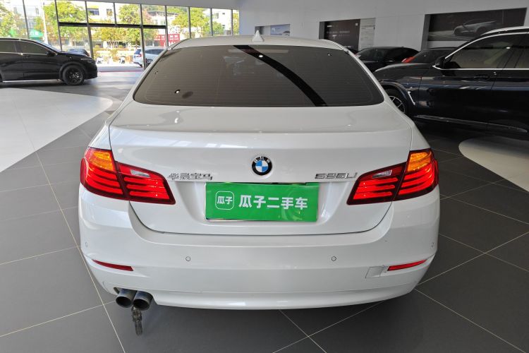 宝马5系 2017款 520Li 典雅型车身外观6