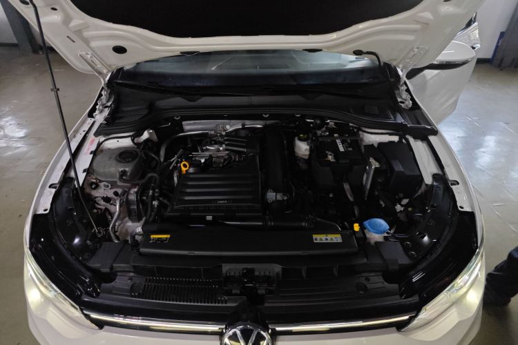 大众 高尔夫 2021款 280TSI DSG Pro机舱底盘24