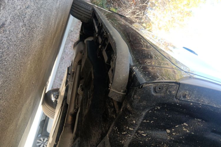 丰田 汉兰达 2024款 2.5L智能电混双擎四驱尊贵版 7座局部细节9001