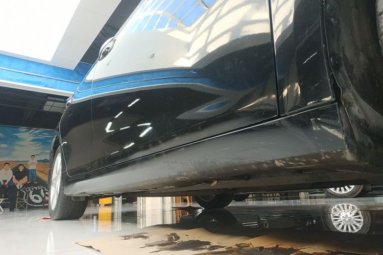 奔腾B70 2014款 2.0L 自动豪华型局部细节9001