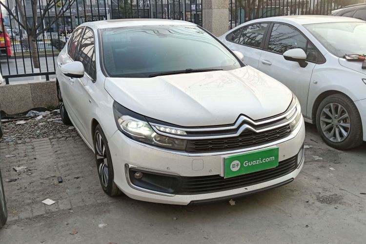 雪铁龙C4L 2016款 1.6T 自动精英型车身外观3