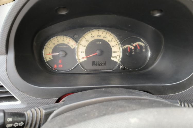 五菱汽车 五菱宏光 2014款 1.5L S标准型中控内饰15