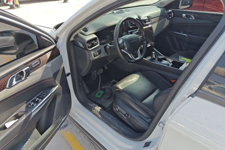 领克02 2018款 1.5T DCT两驱劲Pro版 国V中控内饰7003