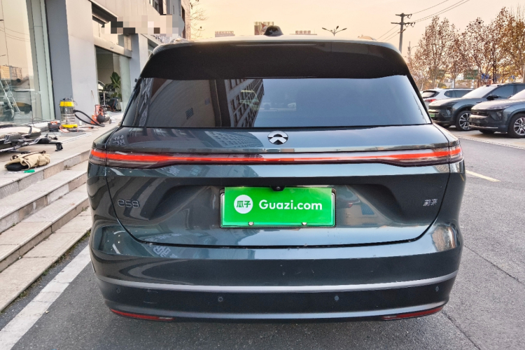 蔚来ES8 2023款 100kWh 签名版车身外观6