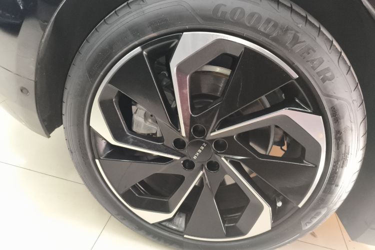 极氪001 2023款 WE版 100kWh车身外观6008