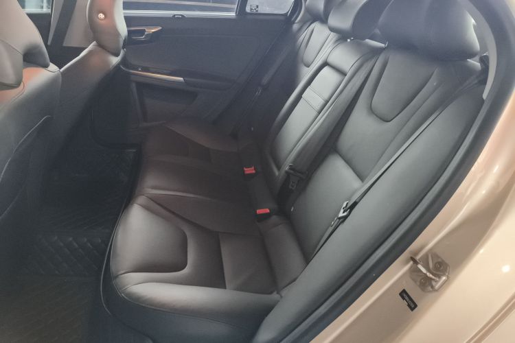 沃尔沃S60 2019款 S60L 改款 T5 智驭菁英版中控内饰21