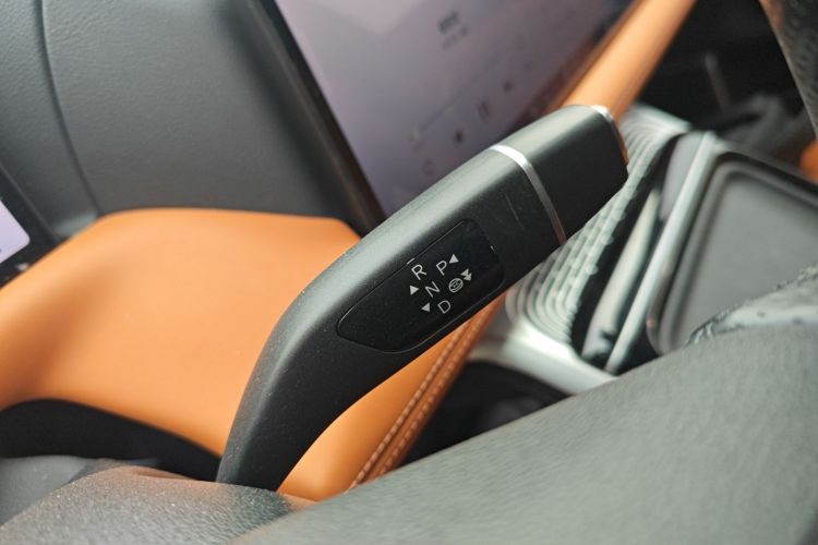 小鹏G9 2022款 702 Pro中控内饰18