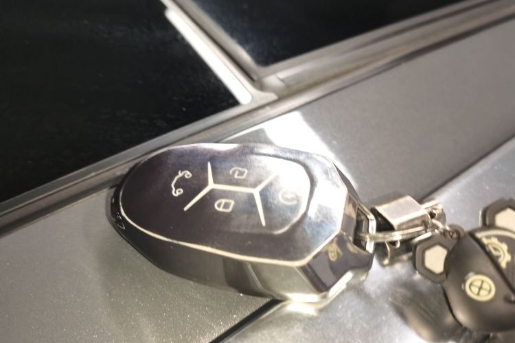 领克02 2018款 1.5T DCT两驱耀版 国V中控内饰11