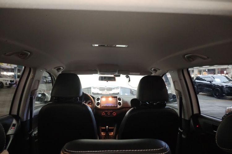 大众 途观 2017款 300TSI 自动两驱丝绸之路风尚版中控内饰22