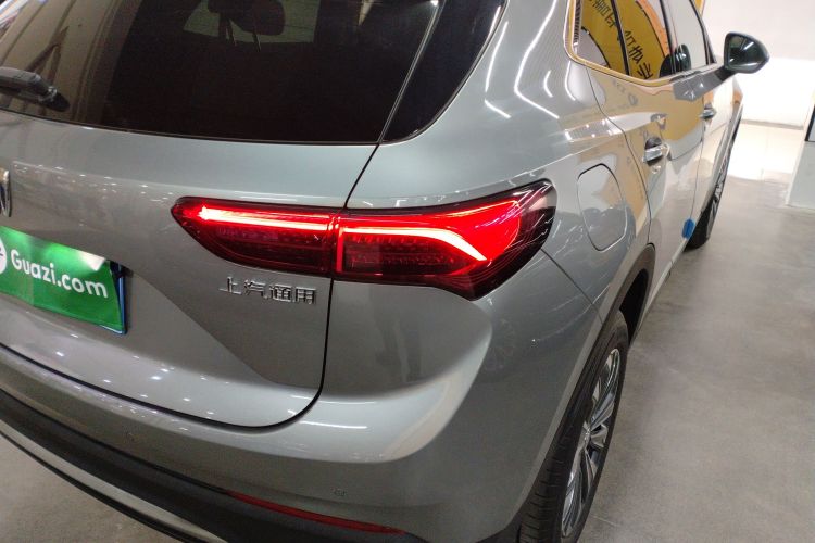 别克 昂科威 2025款 25T 进享白金版车身外观9