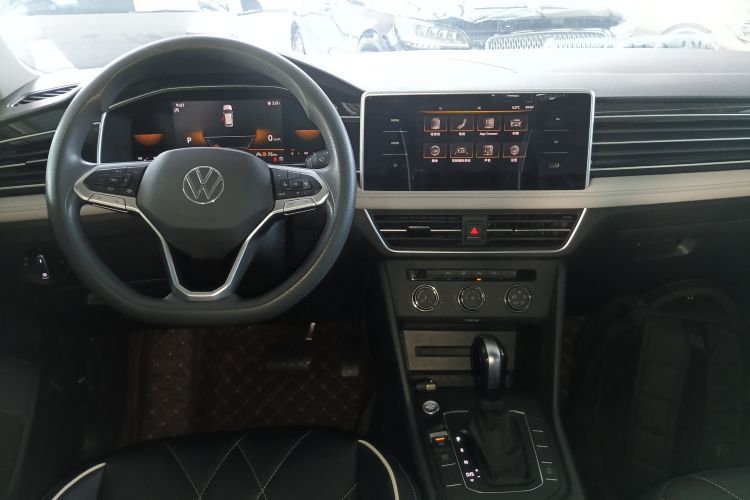 大众 途观L 2022款 330TSI 自动两驱舒享版中控内饰12