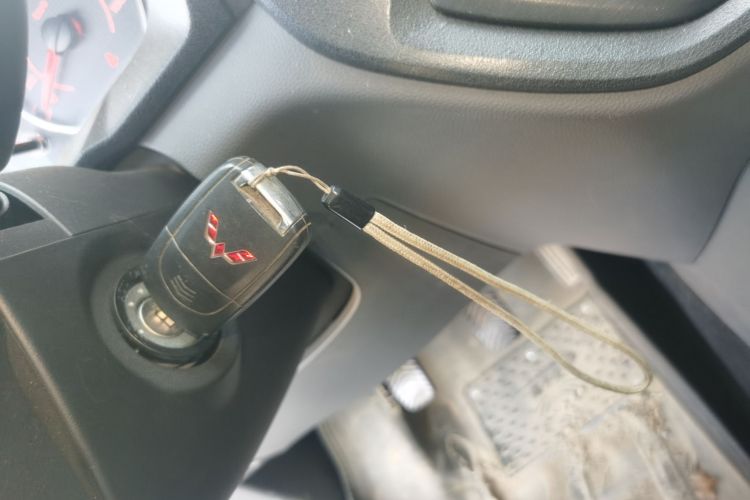 五菱汽车 五菱征途 2021款 1.5L开拓型LAR中控内饰11