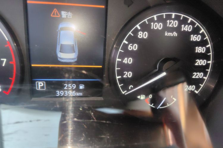 日产 天籁 2019款 2.0L XL 舒适版局部细节14