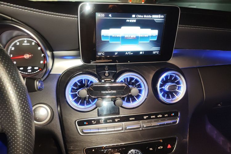 奔驰C级 2018款 C 200 L 运动版中控内饰16