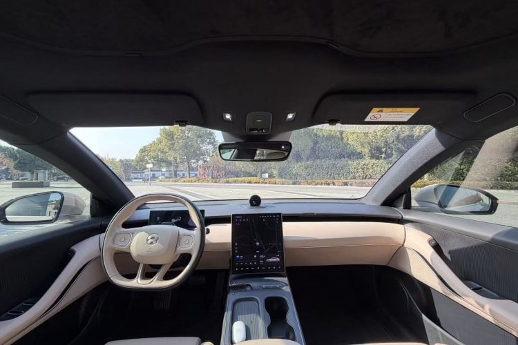 蔚来ET5 2022款 75kWh中控内饰22