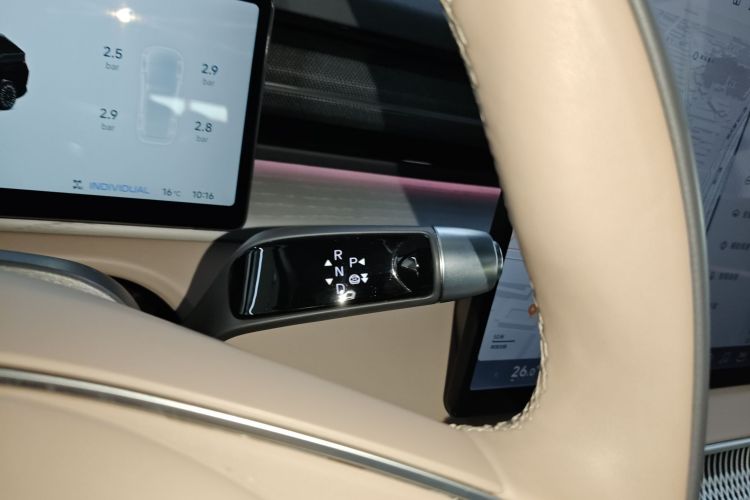 小鹏X9 2025款 740超长续航 Max局部细节18