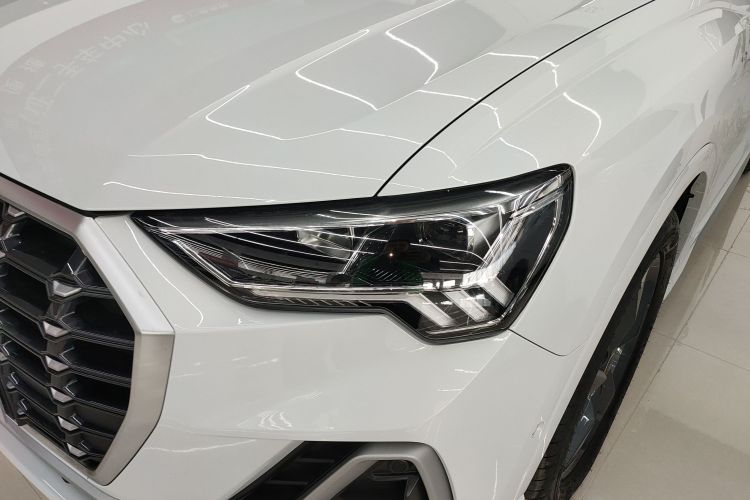 奥迪Q3 2023款 35 TFSI 时尚动感型（1.5T）局部细节36