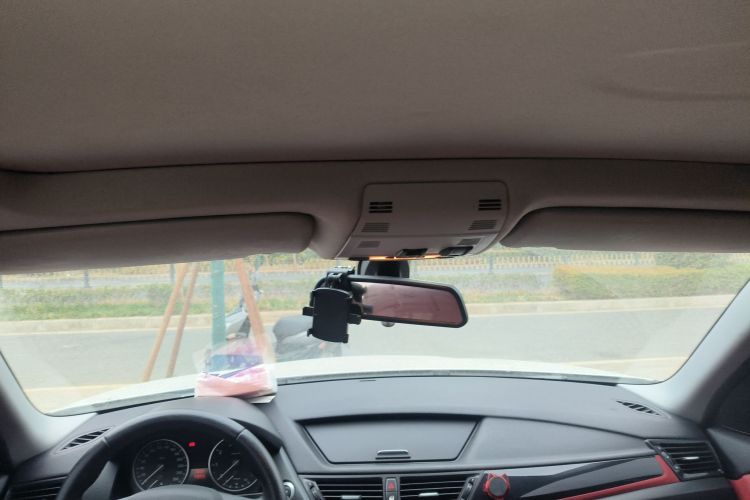 宝马X1 2015款 sDrive18i 时尚晋级版中控内饰22