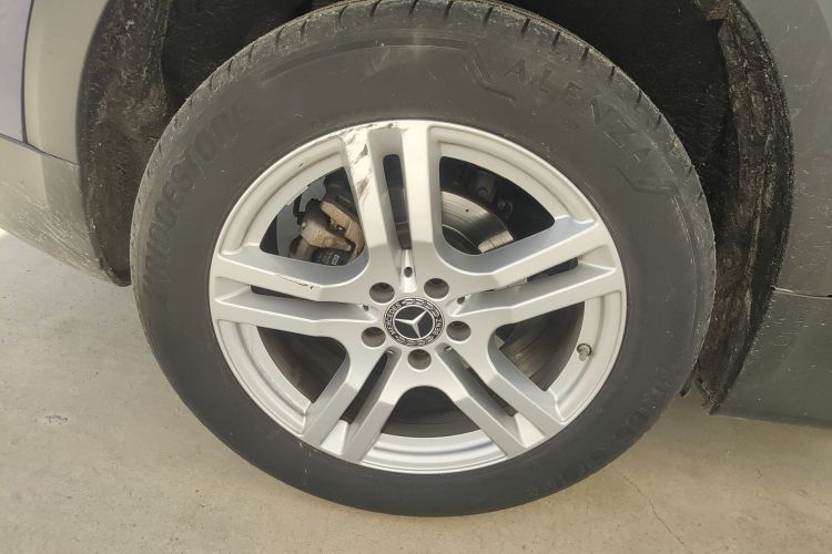 奔驰GLB 2020款 GLB 200 动感型车身外观6008