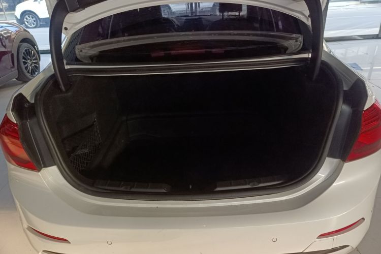 宝马1系 2017款 118i 运动型局部细节23