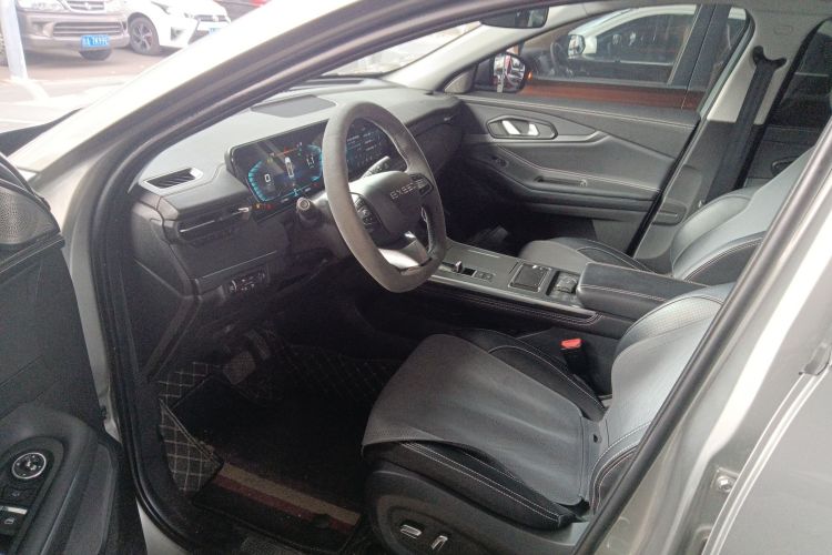 星途凌云 2023款 300T 两驱星耀版中控内饰19