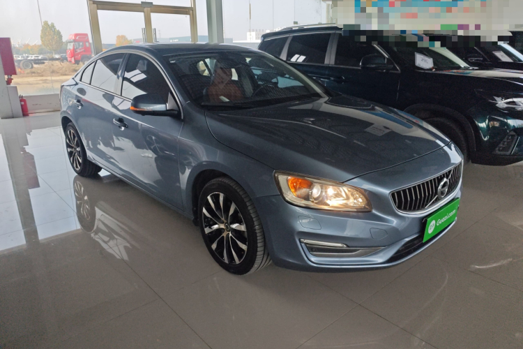 沃尔沃S60 2018款 S60L T3 智进进取版车身外观6002