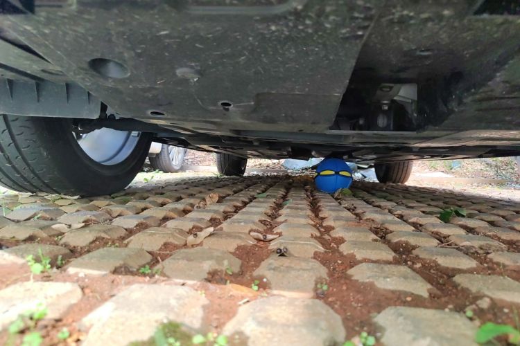 长安UNI-T 2022款 1.5T 运动版 尊贵型局部细节9008