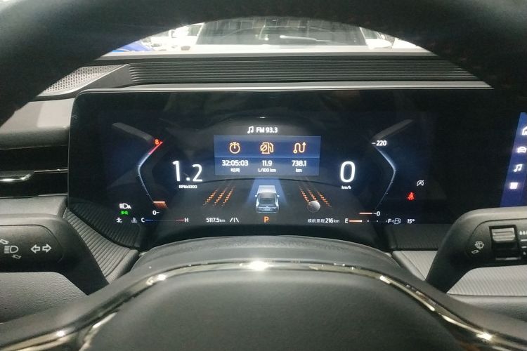 福特 蒙迪欧 2023款 EcoBoost 180 豪华型中控内饰14