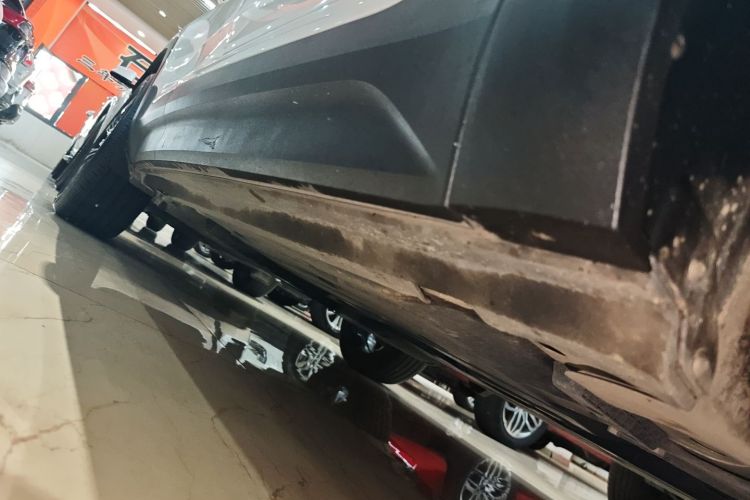 沃尔沃XC40 2020款 T4 四驱智远豪华版机舱底盘29