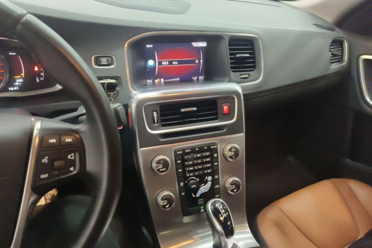 沃尔沃S60 2018款 S60L T4 智远版局部细节16