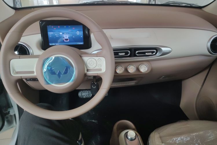 五菱汽车 宏光MINIEV 2025款 四门版 进阶款中控内饰12