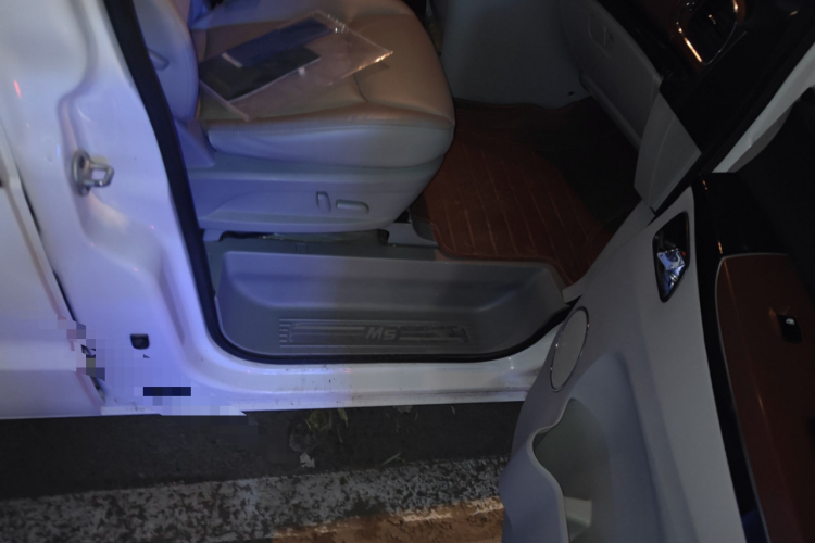 江汽集团 瑞风M5 2016款 2.0T 汽油自动公务版局部细节9005