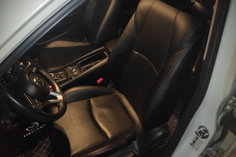 马自达3 昂克赛拉 2017款 三厢 1.5L 自动豪华型 国V中控内饰19